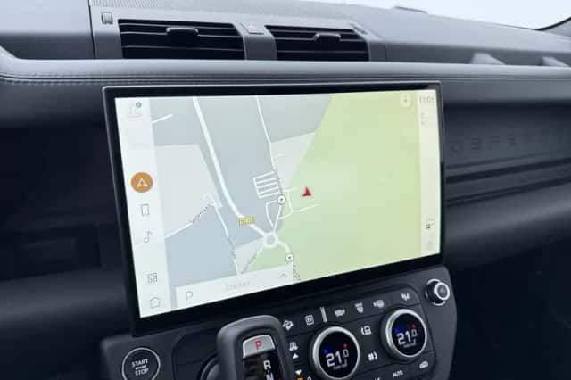 Land Rover Defender (2026) thumbnail 23