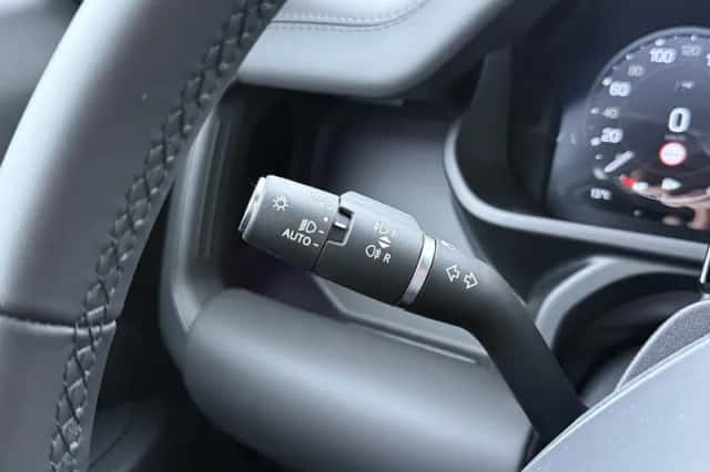 Land Rover Defender (2026) thumbnail 37