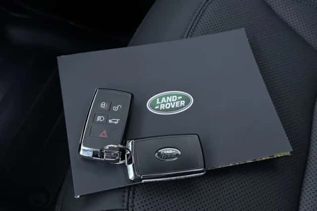 Land Rover Defender (2026) thumbnail 18