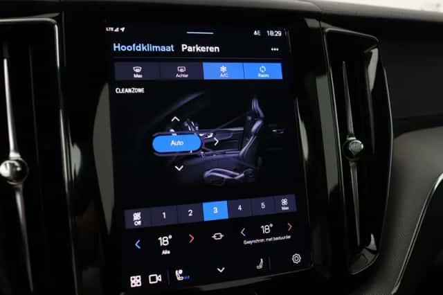 Volvo XC60 (2025) thumbnail 24