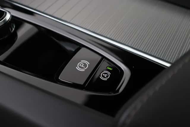 Volvo XC60 (2025) thumbnail 39