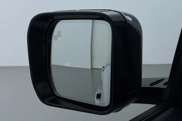 Land Rover Defender (2026) thumbnail 43