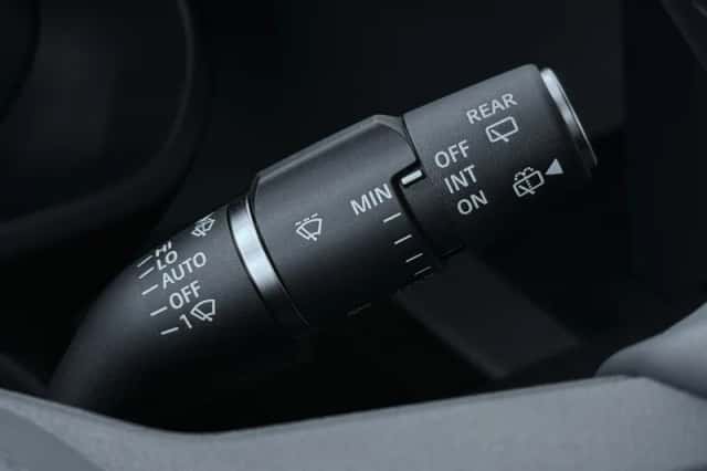 Land Rover Defender (2026) thumbnail 38
