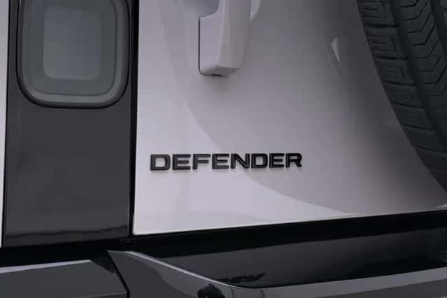 Land Rover Defender (2026) thumbnail 51