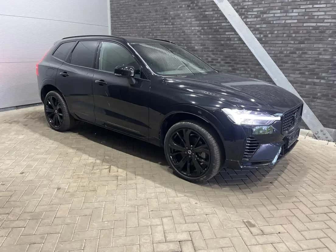 Volvo XC60 (2025) — foto 1