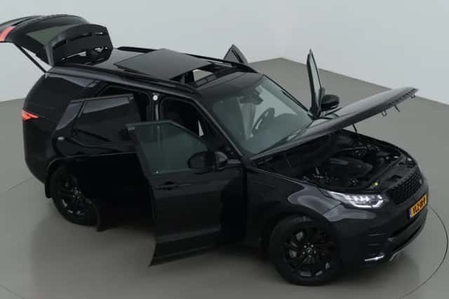 Land Rover Discovery (2020) thumbnail 6