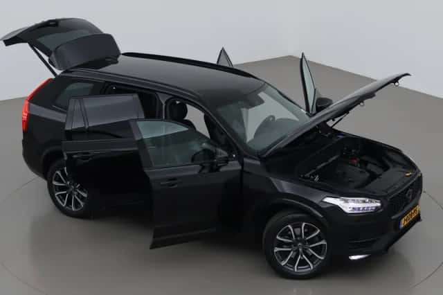 Volvo XC90 (2015) thumbnail 6