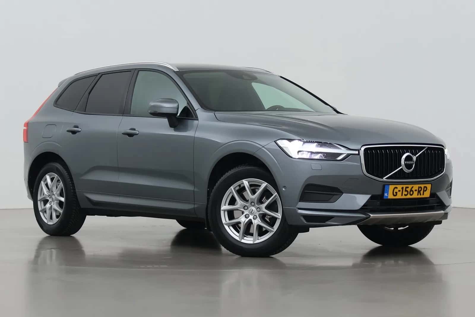 Volvo XC60 (2018) — foto 1