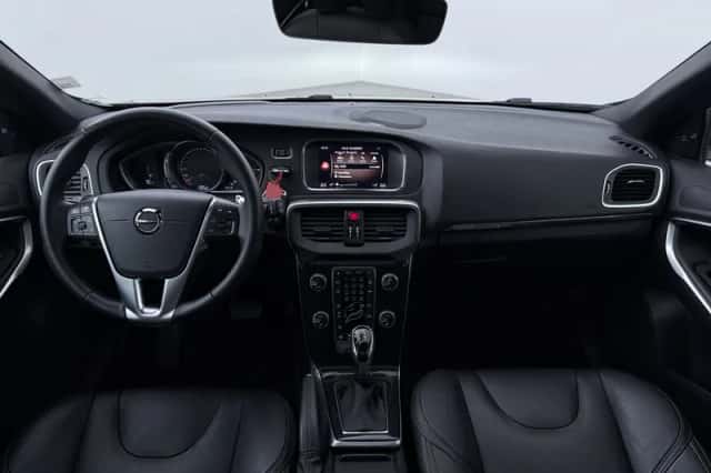 Volvo V40 (2019) thumbnail 4
