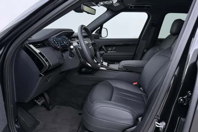 Land Rover Range Rover Sport (2026) thumbnail 3
