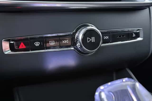 Volvo XC90 (2025) thumbnail 35