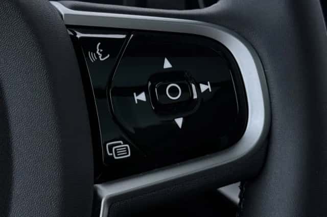 Volvo XC90 (2025) thumbnail 39