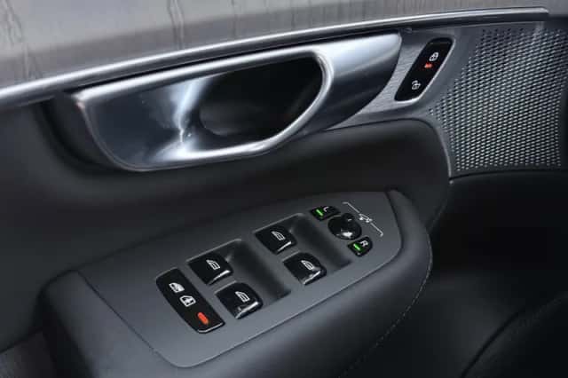 Volvo XC90 (2025) thumbnail 44