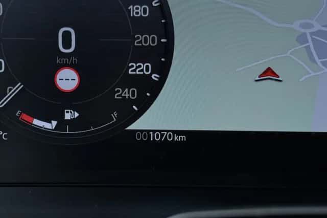 Land Rover Defender (2026) thumbnail 20