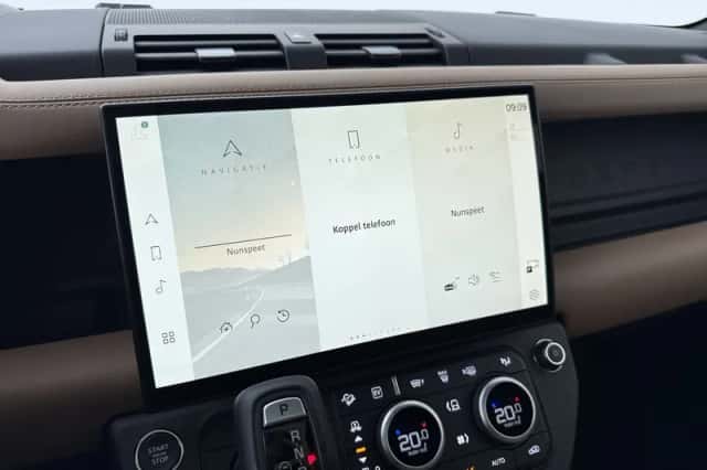 Land Rover Defender (2026) thumbnail 22
