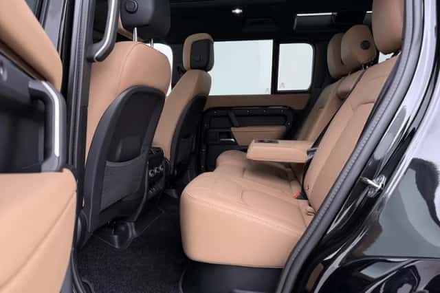 Land Rover Defender (2026) thumbnail 44
