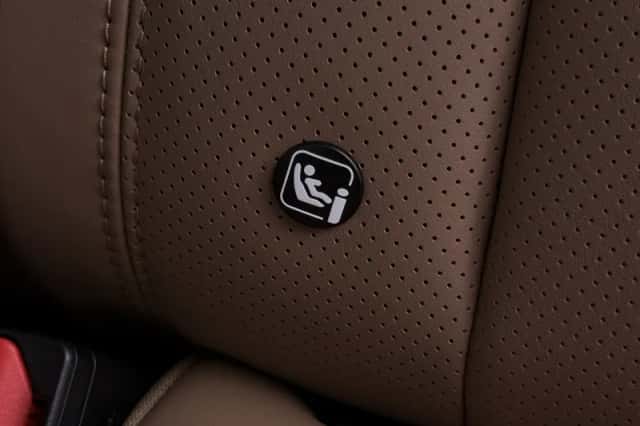Land Rover Defender (2026) thumbnail 45