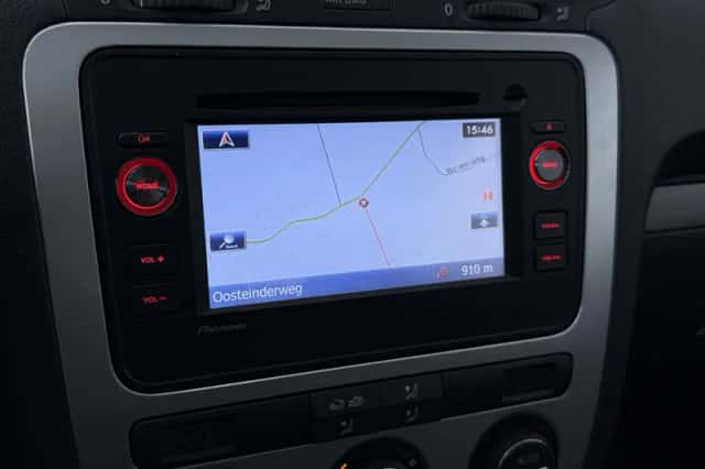 Volkswagen Eos (2009) thumbnail 12