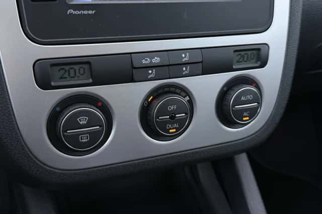 Volkswagen Eos (2009) thumbnail 22