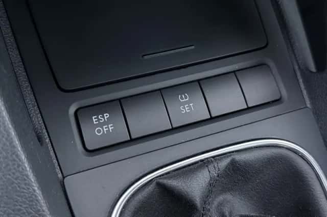 Volkswagen Eos (2009) thumbnail 23
