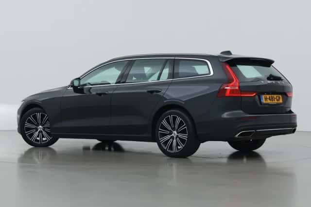 Volvo V60 (2020) thumbnail 2
