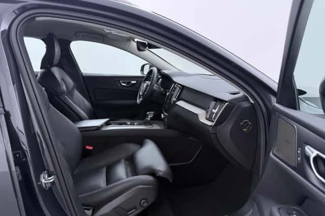 Volvo V60 (2020) thumbnail 5