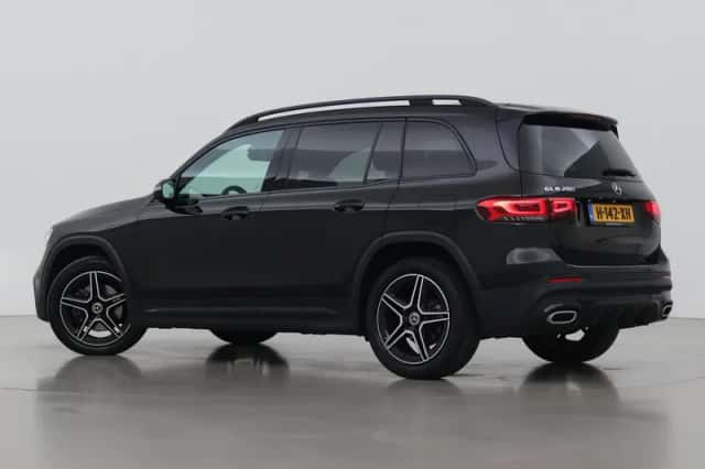 Mercedes-Benz GLB-Klasse (2020) thumbnail 2