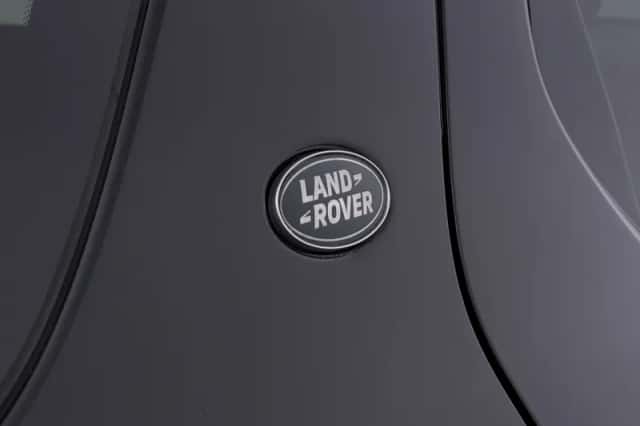 Land Rover Discovery Sport (2016) thumbnail 41