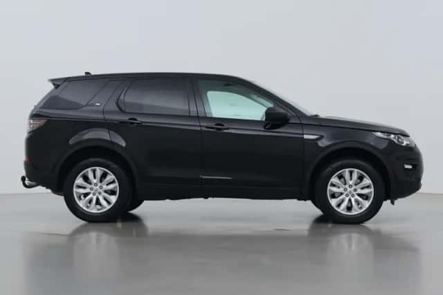 Land Rover Discovery Sport (2016) thumbnail 10