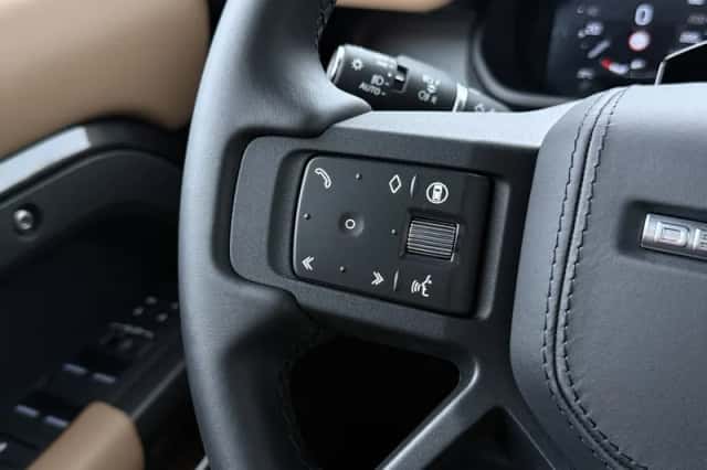 Land Rover Defender (2026) thumbnail 42