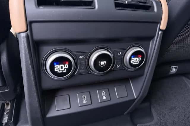 Land Rover Defender (2026) thumbnail 53