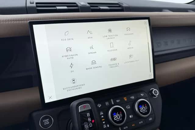 Land Rover Defender (2026) thumbnail 24