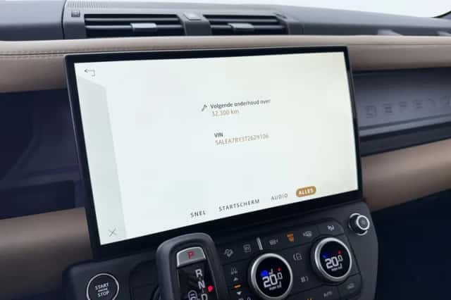 Land Rover Defender (2026) thumbnail 30