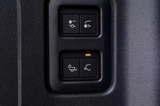 Land Rover Defender (2026) thumbnail 48