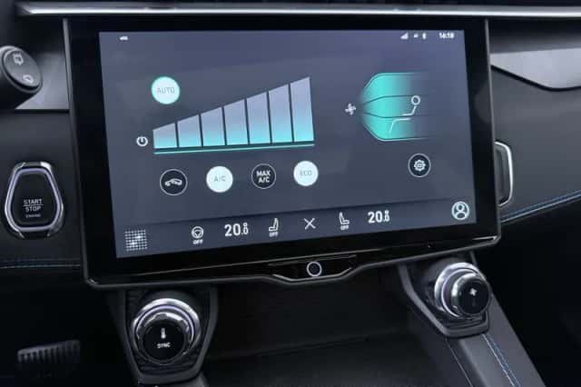 Lynk & Co 01 (2025) thumbnail 27