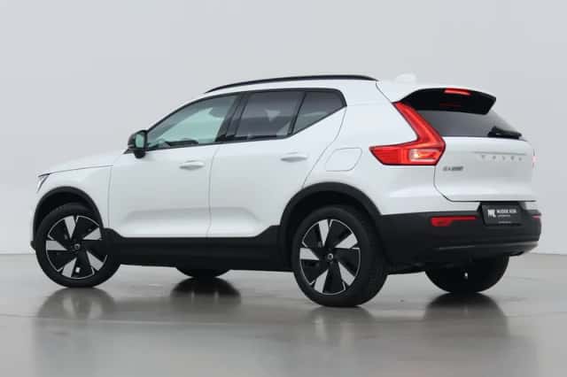 Volvo EX40 (2026) thumbnail 2