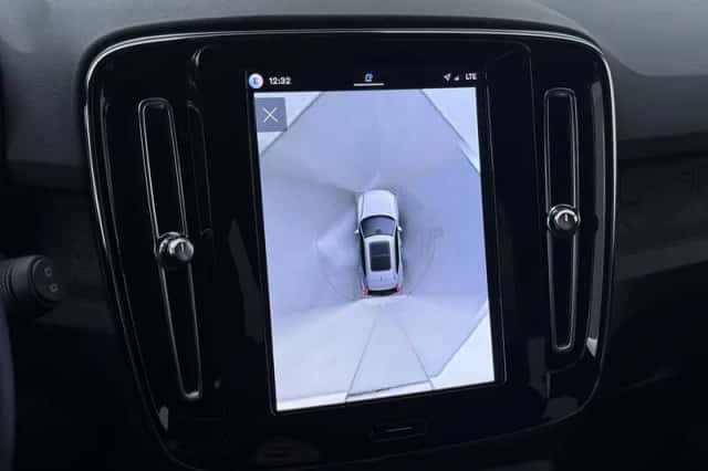 Volvo EX40 (2026) thumbnail 12