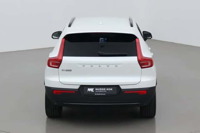 Volvo EX40 (2026) thumbnail 9