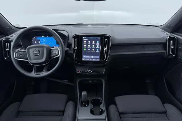 Volvo EX40 (2026) thumbnail 4