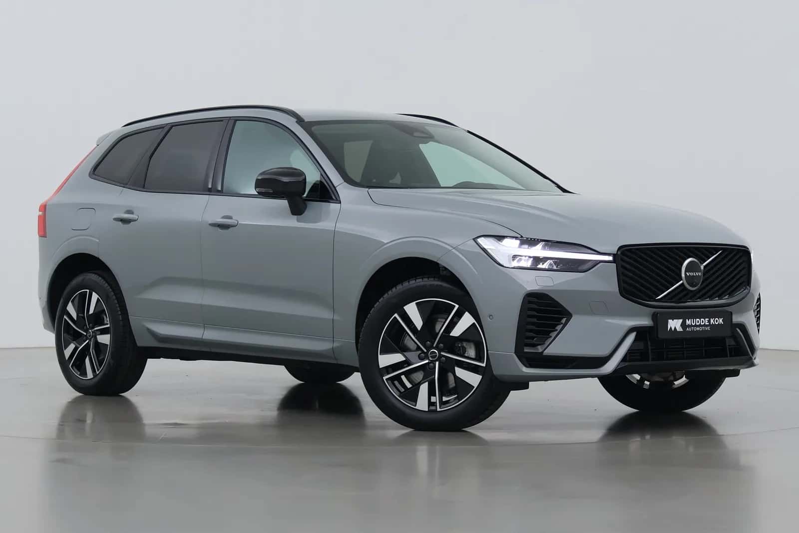 Volvo XC60 (2026) — foto 1
