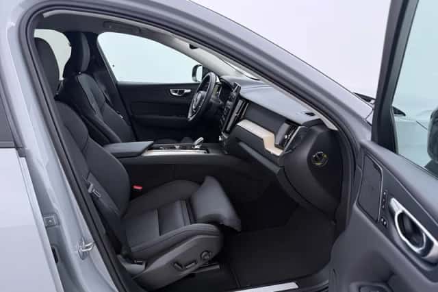Volvo XC60 (2026) thumbnail 5
