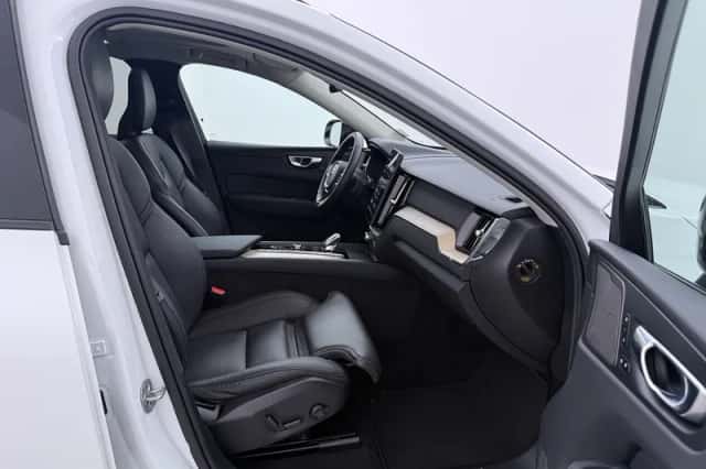 Volvo XC60 (2026) thumbnail 5