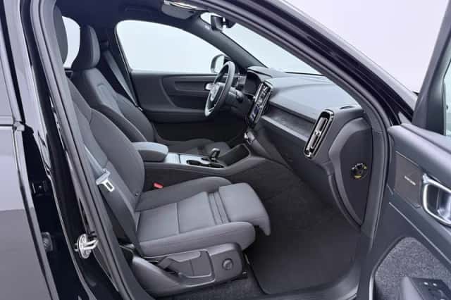 Volvo EX40 (2026) thumbnail 5