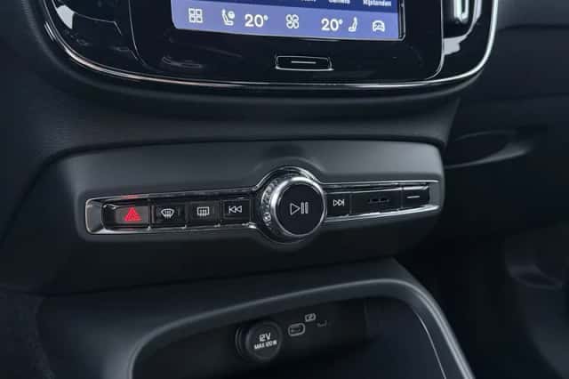 Volvo EX40 (2026) thumbnail 31