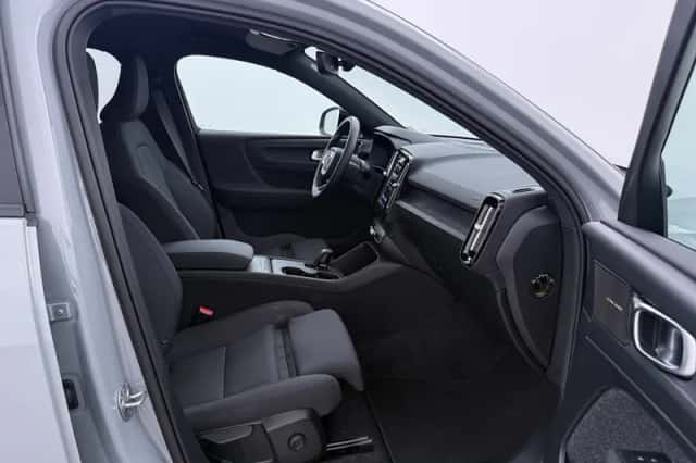 Volvo EX40 (2026) thumbnail 5