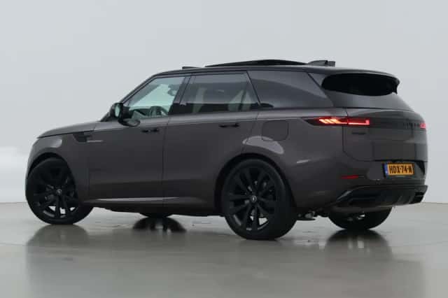 Land Rover Range Rover Sport (2025) thumbnail 2