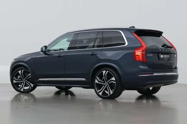 Volvo XC90 (2024) thumbnail 2