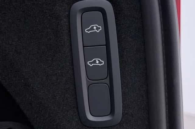 Volvo XC90 (2024) thumbnail 12