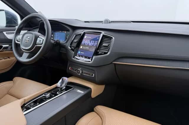 Volvo XC90 (2024) thumbnail 17