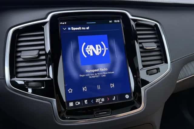 Volvo XC90 (2024) thumbnail 25